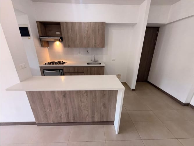 Apartamento de 3 alcobas en arriendo en Asdesillas, Sabaneta, 90 m² · foto 2 de 20