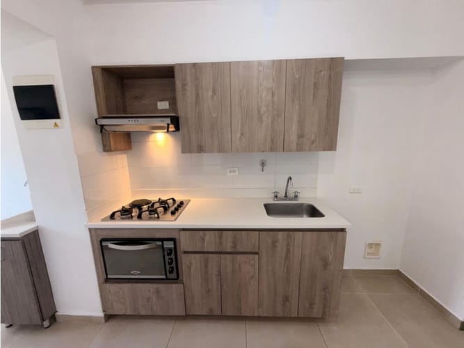 Apartamento de 3 alcobas en arriendo en Asdesillas, Sabaneta, 90 m² · foto 3 de 20