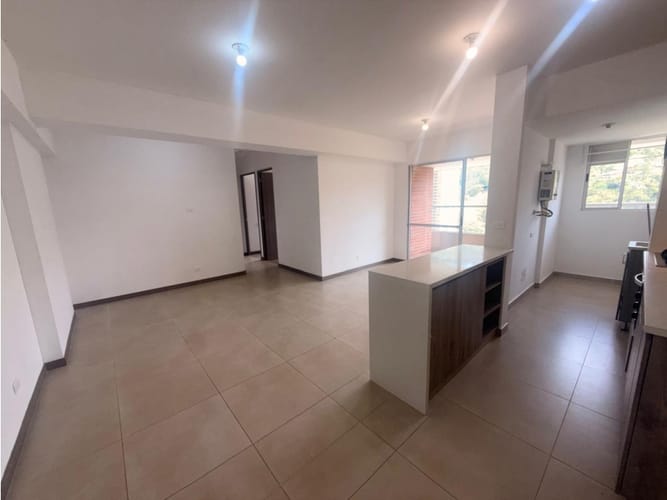Apartamento de 3 alcobas en arriendo en Asdesillas, Sabaneta, 90 m² · foto 8 de 20