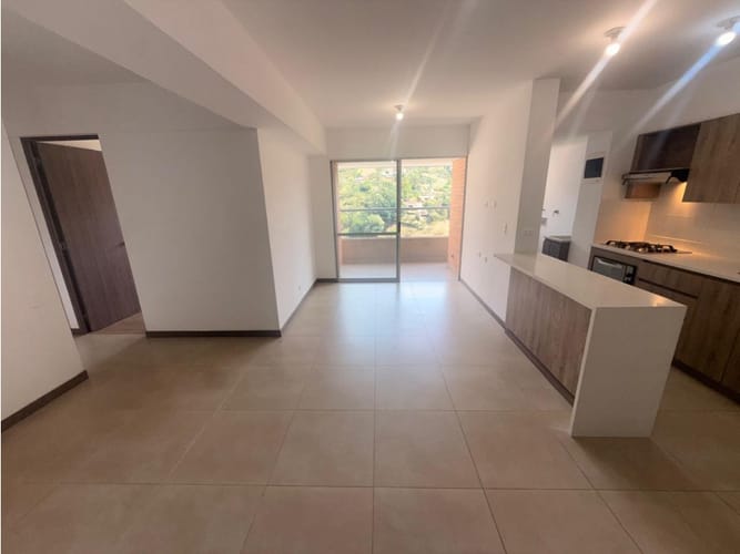 Apartamento de 3 alcobas en arriendo en Asdesillas, Sabaneta, 90 m² · foto 9 de 20