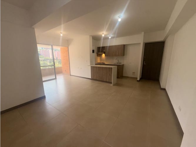 Apartamento de 3 alcobas en arriendo en Asdesillas, Sabaneta, 90 m² · foto 10 de 20