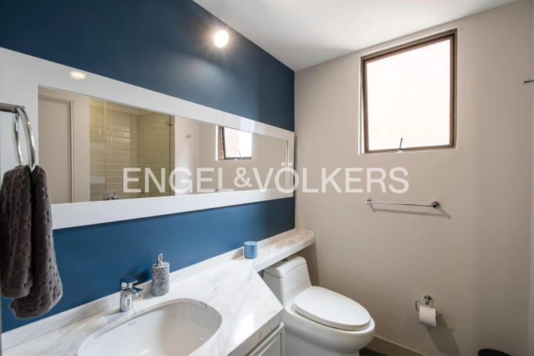 Apartamento de 3 alcobas en venta en Chicó Alto, Bogotá, 248 m² · foto 12 de 19