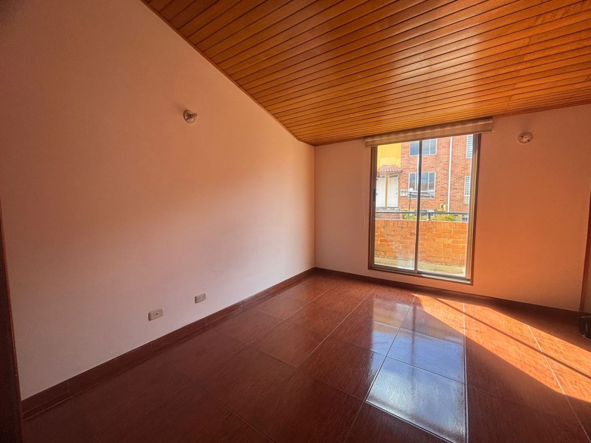 Casa en venta en Cerros De Suba, Bogotá · foto 12 de 20