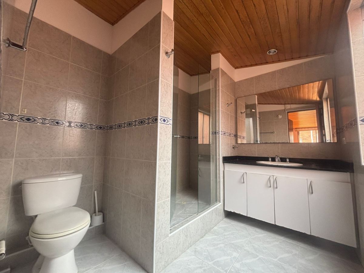 Casa en venta en Cerros De Suba, Bogotá · foto 17 de 20
