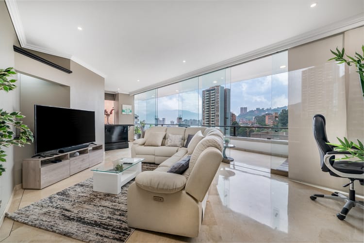 Apartamento de 3 alcobas en arriendo en La Florida, Medellín, 200 m² · foto 7 de 18