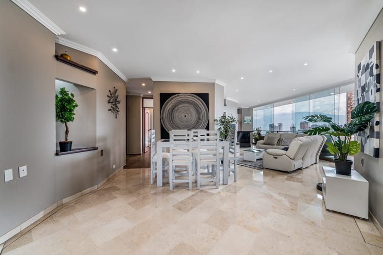 Apartamento de 3 alcobas en arriendo en La Florida, Medellín, 200 m² · foto 16 de 18