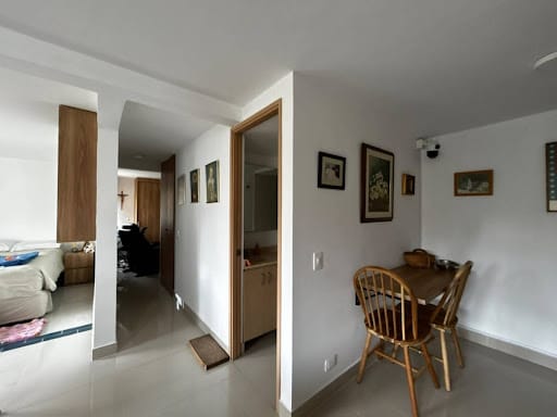 Apartamento de 2 alcobas en venta en San Remo, Sabaneta, 56 m² · foto 4 de 14