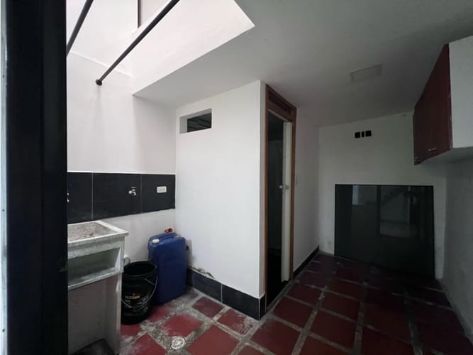 Apartamento de 3 alcobas en arriendo en La Enea, Manizales, 80 m² · foto 18 de 24