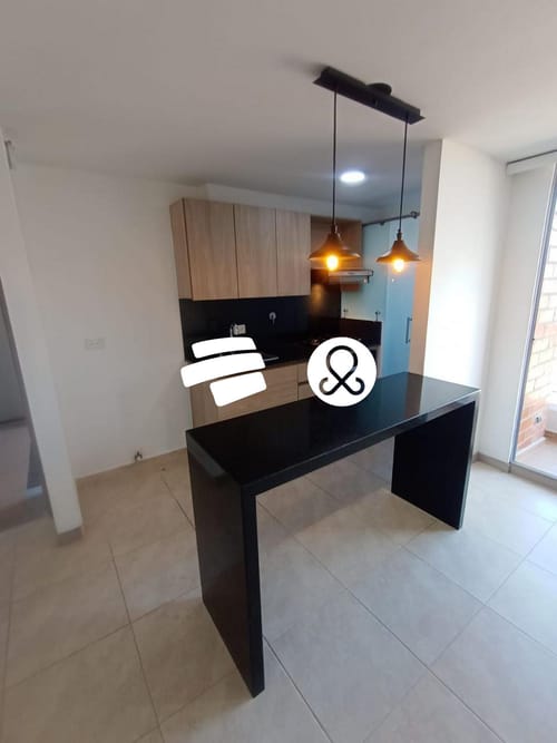 Apartamento de 3 alcobas en venta en Zona Centro, Envigado, 69 m² · foto 2 de 10