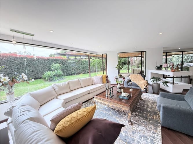 Casa de 4 alcobas en venta en Casablanca Suba, Bogotá, 575 m² · foto 4 de 21