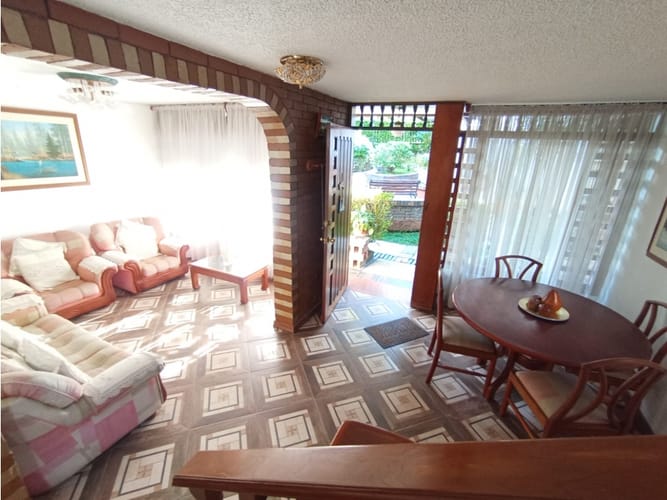 Casa de 3 alcobas en venta en Caudal Norte Oriental, Villavicencio, 147 m² · foto 2 de 24