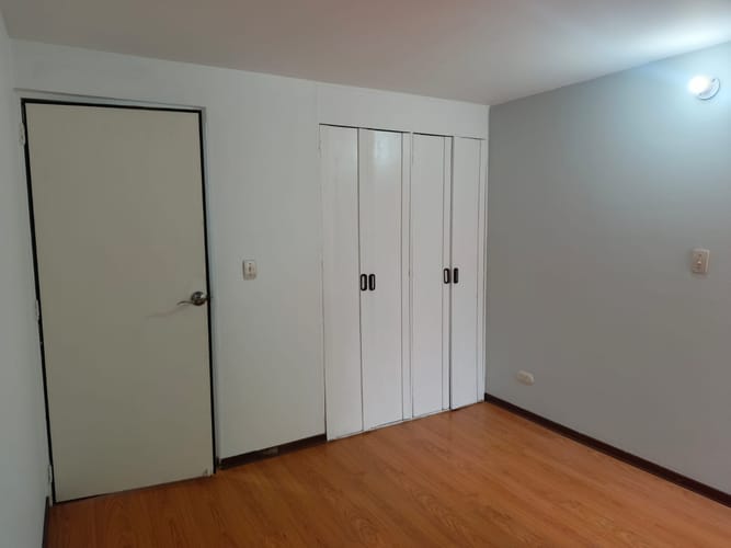 Apartamento de 2 alcobas en arriendo en Caobos Salazar, Bogotá, 72 m² · foto 6 de 17