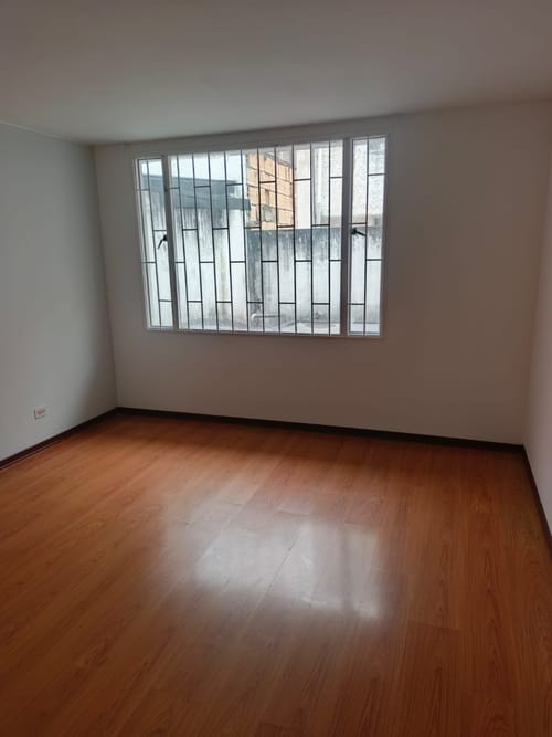 Apartamento de 2 alcobas en arriendo en Caobos Salazar, Bogotá, 72 m² · foto 10 de 17