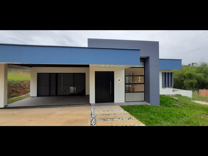 Casa de 3 alcobas en venta en Cerritos, Pereira, 410 m² · foto 2 de 24