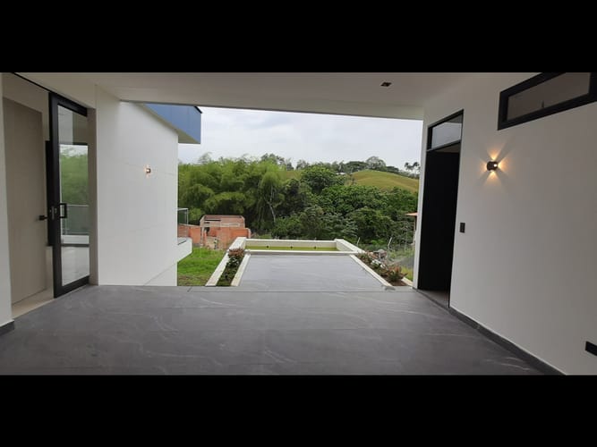 Casa de 3 alcobas en venta en Cerritos, Pereira, 410 m² · foto 5 de 24