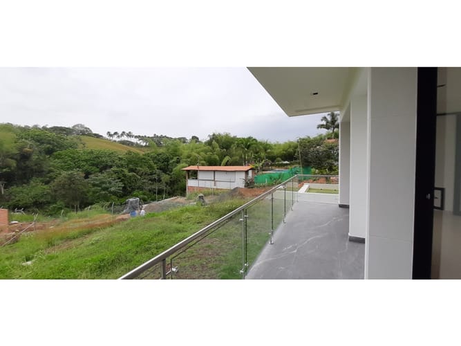 Casa de 3 alcobas en venta en Cerritos, Pereira, 410 m² · foto 11 de 24