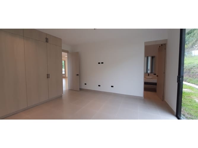 Casa de 3 alcobas en venta en Cerritos, Pereira, 410 m² · foto 15 de 24