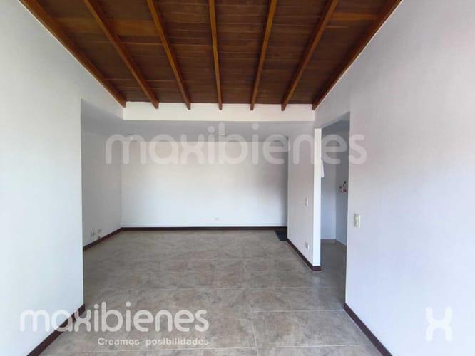 Apartamento de 3 alcobas en arriendo en Cumbres, Envigado, 90 m² · foto 4 de 15