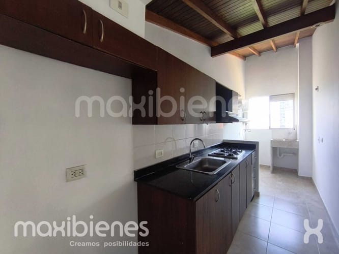 Apartamento de 3 alcobas en arriendo en Cumbres, Envigado, 90 m² · foto 5 de 15