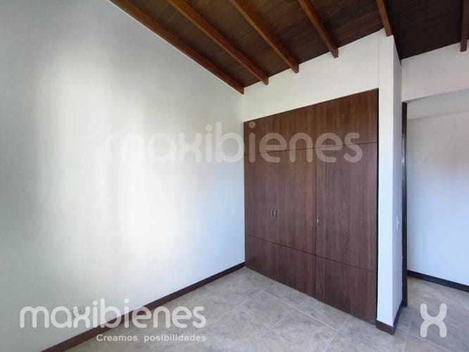 Apartamento de 3 alcobas en arriendo en Cumbres, Envigado, 90 m² · foto 8 de 15