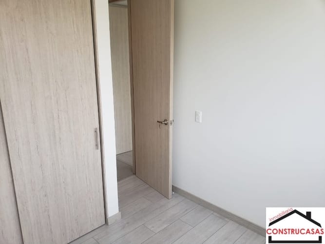 Apartamento de 2 alcobas en arriendo en Calasanz Parte Alta, Medellín, 67 m² · foto 7 de 21