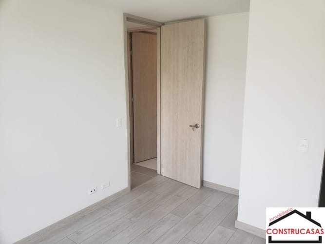 Apartamento de 2 alcobas en arriendo en Calasanz Parte Alta, Medellín, 67 m² · foto 14 de 21