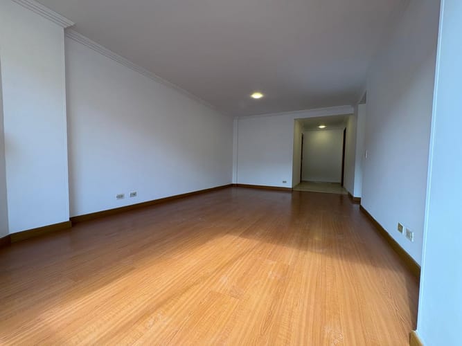 Apartamento de 3 alcobas en arriendo en Cedritos, Bogotá, 90 m² · foto 17 de 19