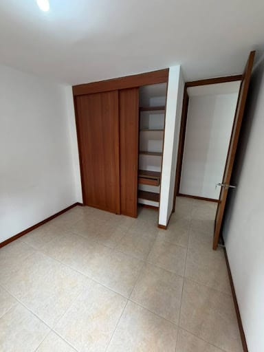 Apartamento de 3 alcobas en arriendo en Cumbres, Envigado, 86 m² · foto 9 de 15