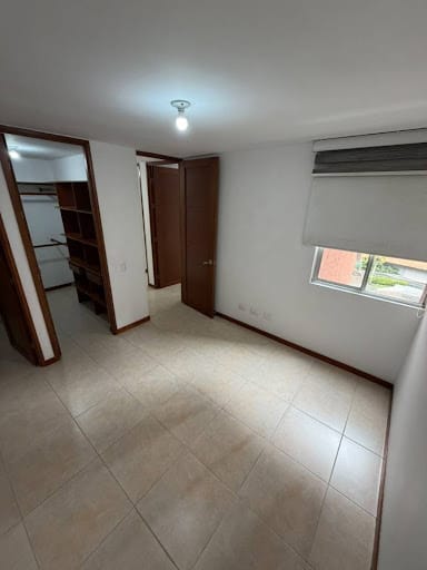 Apartamento de 3 alcobas en arriendo en Cumbres, Envigado, 86 m² · foto 12 de 15