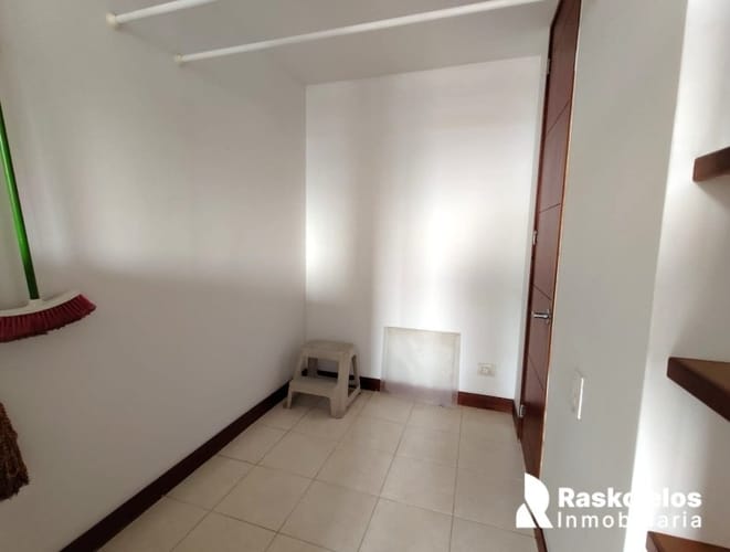 Apartamento de 3 alcobas en arriendo en Los Balsos, Medellín, 200 m² · foto 21 de 24