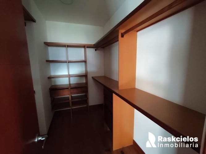 Apartamento de 3 alcobas en arriendo en Los Balsos, Medellín, 200 m² · foto 24 de 24
