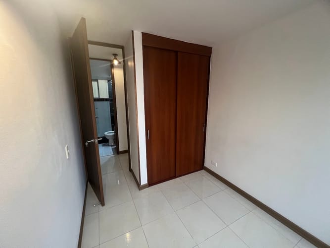 Apartamento de 3 alcobas en venta en Engativá, Bogotá, 50 m² · foto 13 de 15