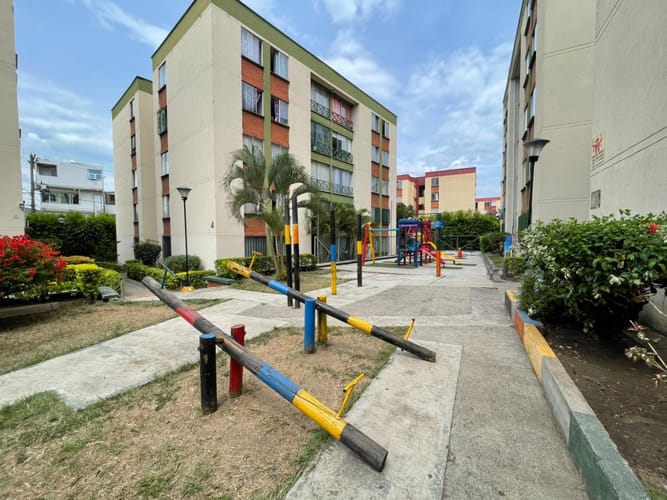 Apartamento de 3 alcobas en arriendo en Paso Del Comercio, Cali, 60 m² · foto 2 de 19