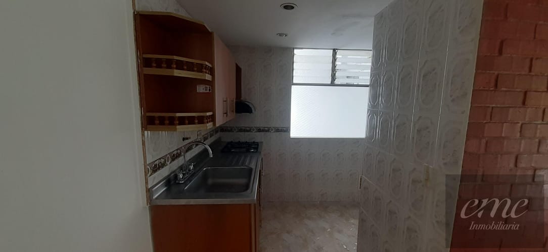 Apartamento de 2 alcobas en venta en Asomadera No.2, Medellín, 47 m² · foto 3 de 18