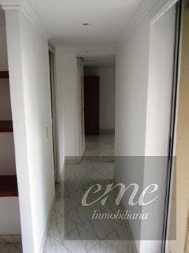 Apartamento de 2 alcobas en venta en Asomadera No.2, Medellín, 47 m² · foto 13 de 18