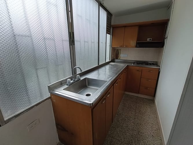 Apartamento de 2 alcobas en arriendo en Laureles, Medellín, 80 m² · foto 2 de 12