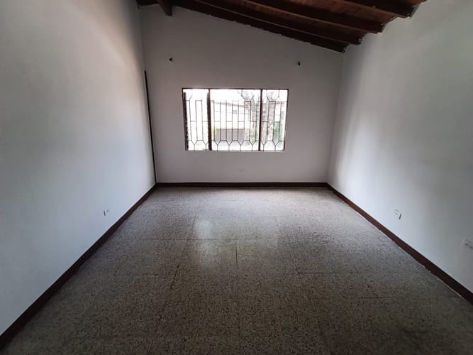 Apartamento de 2 alcobas en arriendo en Laureles, Medellín, 80 m² · foto 8 de 12
