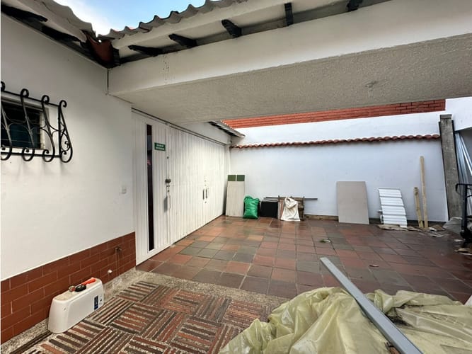 Casa de 6 alcobas en venta en La Flora, Cali, 292 m² · foto 4 de 24