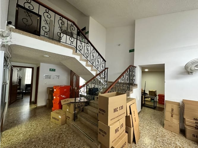 Casa de 6 alcobas en venta en La Flora, Cali, 292 m² · foto 6 de 24