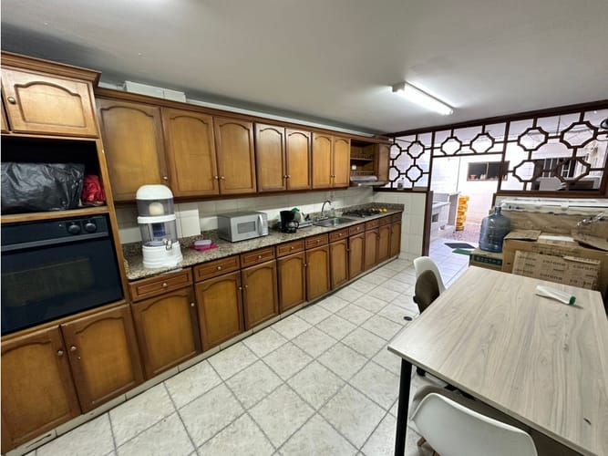 Casa de 6 alcobas en venta en La Flora, Cali, 292 m² · foto 7 de 24
