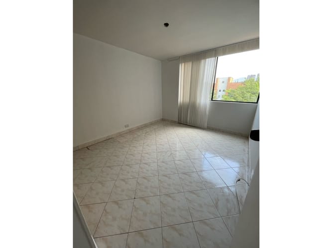 Apartamento de 4 alcobas en arriendo en El Castillo, Medellín, 130 m² · foto 16 de 24