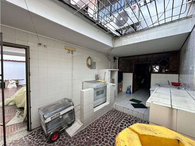 Casa de 6 alcobas en venta en La Flora, Cali, 292 m² · foto 23 de 24