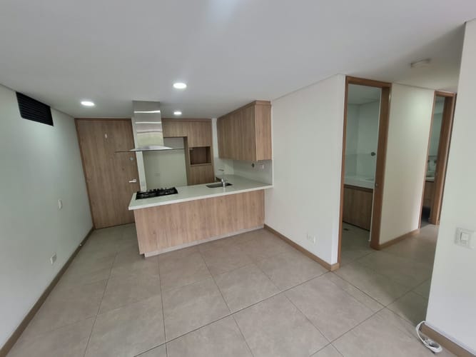 Apartamento de 2 alcobas en arriendo en El Poblado, Medellín, 65 m² · foto 4 de 20