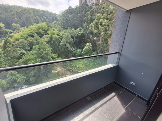 Apartamento de 2 alcobas en arriendo en El Poblado, Medellín, 65 m² · foto 6 de 20