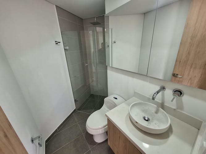Apartamento de 2 alcobas en arriendo en El Poblado, Medellín, 65 m² · foto 10 de 20