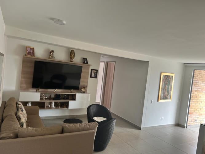 Apartamento de 3 alcobas en arriendo en Vereda San Jose, Sabaneta, 81 m² · foto 4 de 13