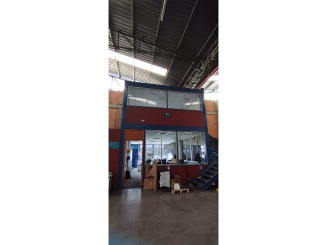 Bodega en arriendo en Echavarria, Madrid, 2550 m² · foto 19 de 20