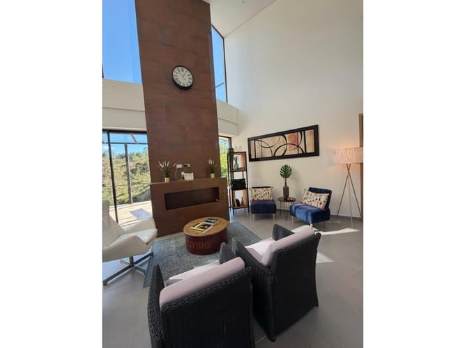 Casa de 3 alcobas en venta en El Porvenir, Rionegro, 240 m² · foto 8 de 18