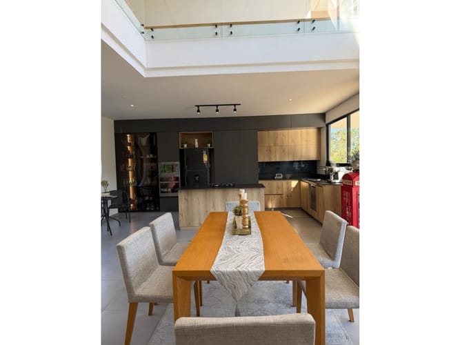 Casa de 3 alcobas en venta en El Porvenir, Rionegro, 240 m² · foto 9 de 18