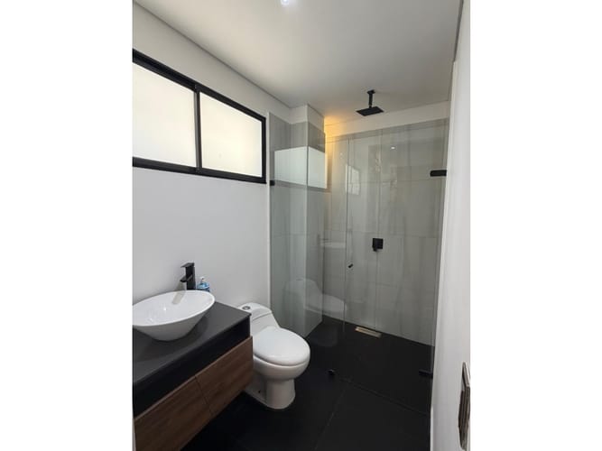 Casa de 3 alcobas en venta en El Porvenir, Rionegro, 240 m² · foto 15 de 18
